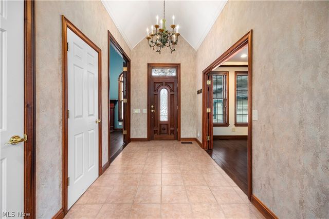 275-285 Quarrystone Lane, Berea, OH 44017