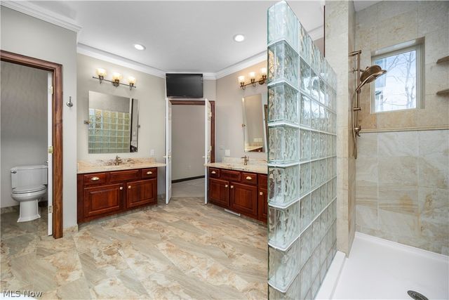 275-285 Quarrystone Lane, Berea, OH 44017