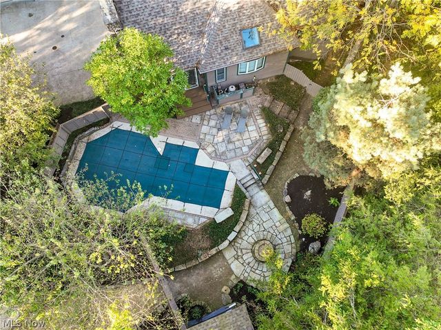 275-285 Quarrystone Lane, Berea, OH 44017