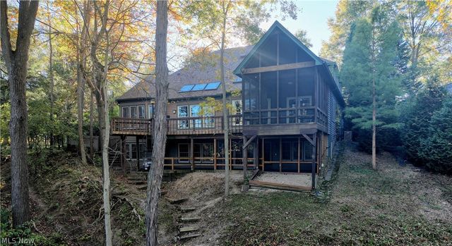 275-285 Quarrystone Lane, Berea, OH 44017