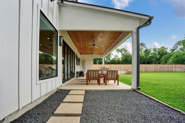 9115 Hammerly Boulevard, Houston, TX 77080