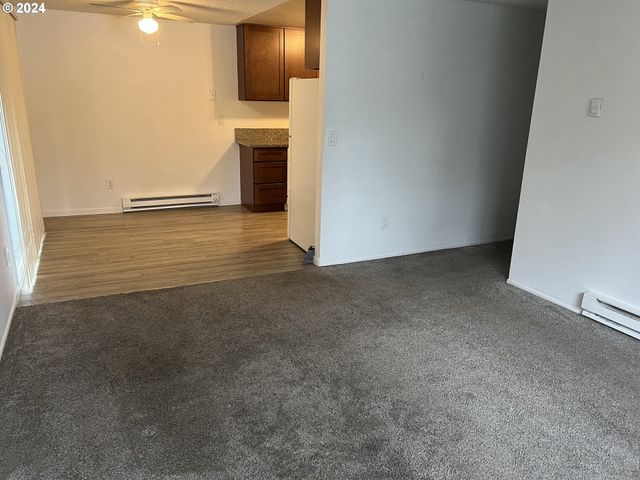 7410 Se WOODSTOCK Blvd, Portland, OR 97206