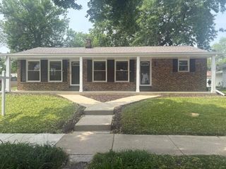 832 Harding AVENUE, Waukesha, WI 53186