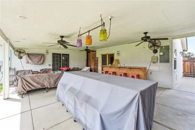 226 Hartzell Avenue, Redlands, CA 92374