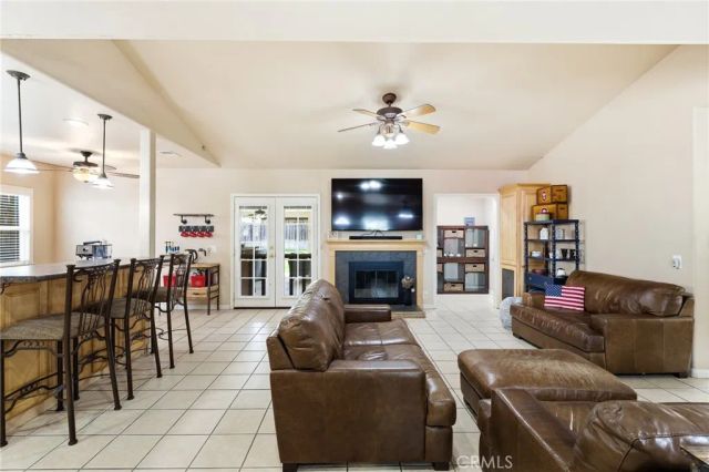 226 Hartzell Avenue, Redlands, CA 92374