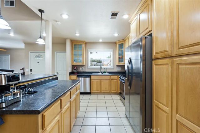 226 Hartzell Avenue, Redlands, CA 92374