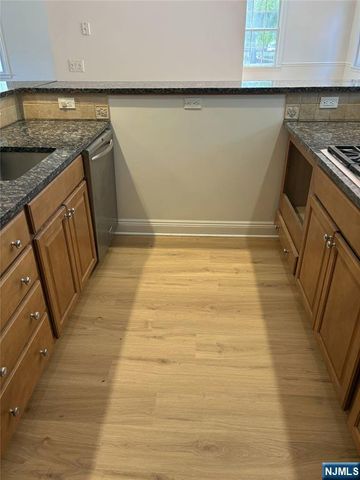 521 Pleasant Valley Way, West Orange, NJ 07052