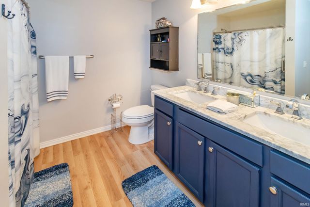 4919 Imperial Drive, Newburgh, IN 47630