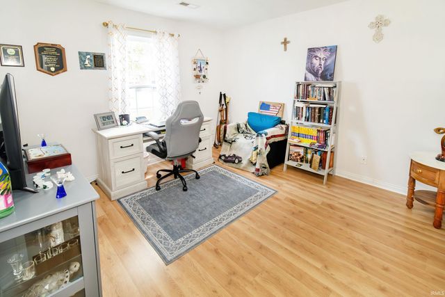 4919 Imperial Drive, Newburgh, IN 47630