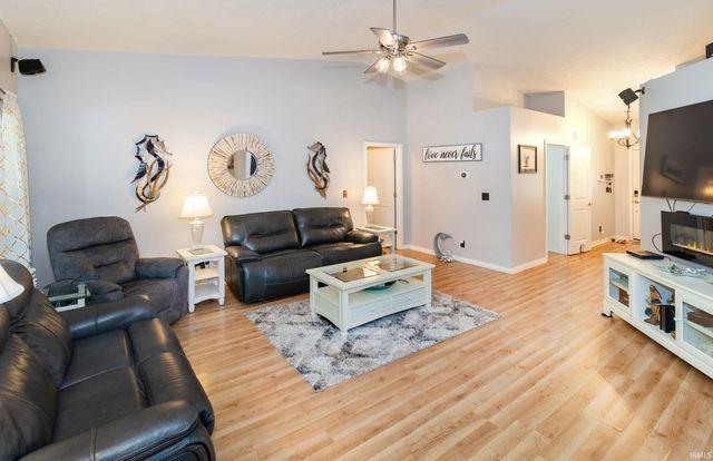 4919 Imperial Drive, Newburgh, IN 47630