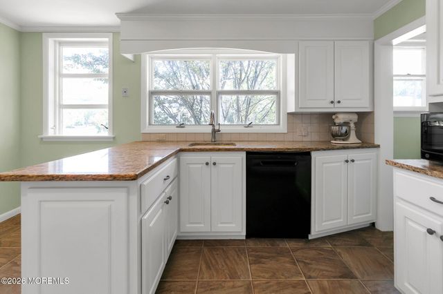 555 Branch Avenue, Little Silver, NJ 07739