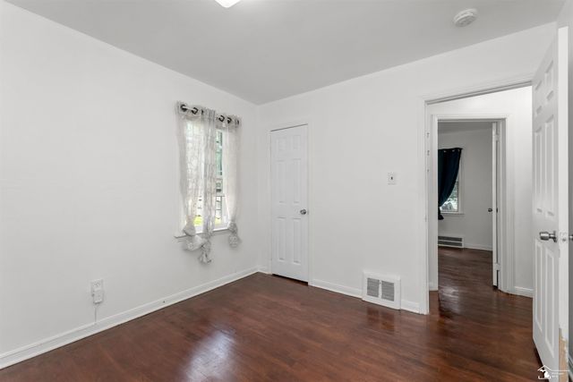 26630 Dartmouth Street, Inkster, MI 48141