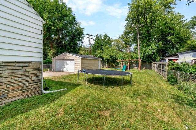 26630 Dartmouth Street, Inkster, MI 48141