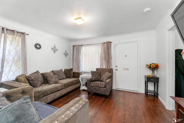 26630 Dartmouth Street, Inkster, MI 48141