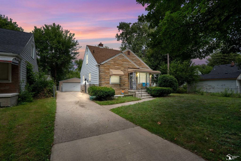 26630 Dartmouth Street, Inkster, MI 48141