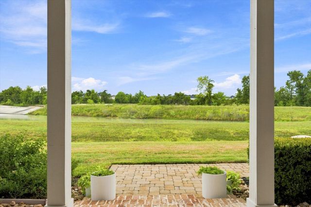11718 W Border Oak Drive, Magnolia, TX 77354