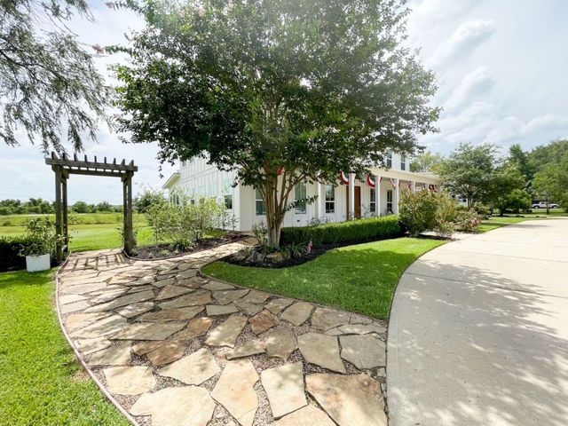 11718 W Border Oak Drive, Magnolia, TX 77354