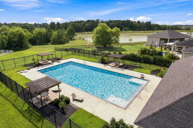 11718 W Border Oak Drive, Magnolia, TX 77354