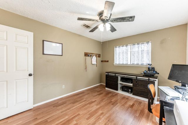 402 Hostetter Road, New Waverly, TX 77358