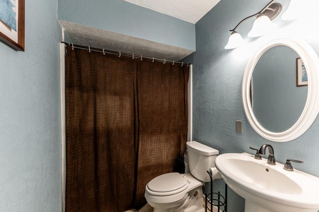 402 Hostetter Road, New Waverly, TX 77358