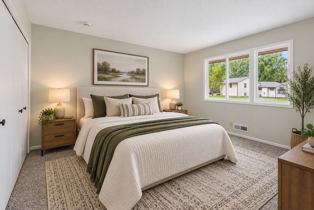 10250 Boundary Creek Terrace, Maple Grove, MN 55369