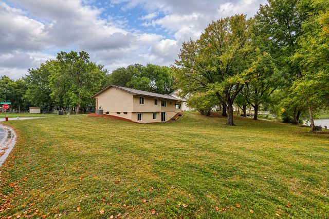 10250 Boundary Creek Terrace, Maple Grove, MN 55369