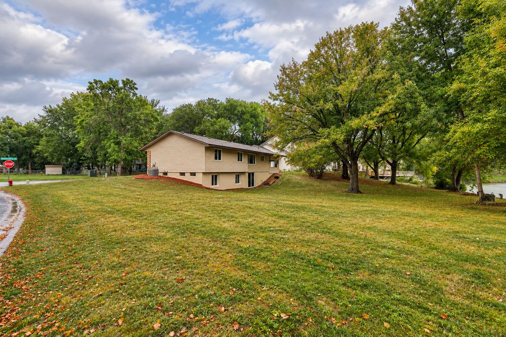 10250 Boundary Creek Terrace, Maple Grove, MN 55369 — photo 4