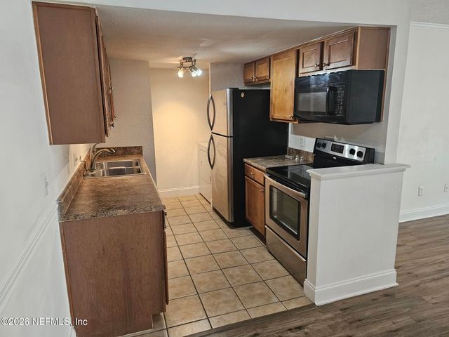 3737 LORETTO Road 907, Jacksonville, FL 32223