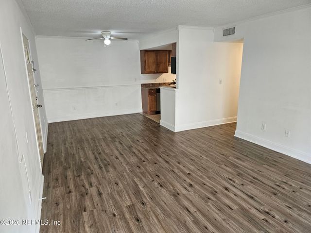 3737 LORETTO Road 907, Jacksonville, FL 32223