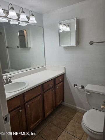 3737 LORETTO Road 907, Jacksonville, FL 32223