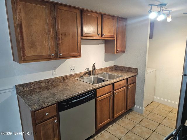 3737 LORETTO Road 907, Jacksonville, FL 32223