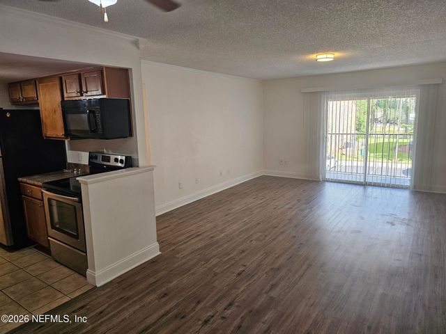 3737 LORETTO Road 907, Jacksonville, FL 32223
