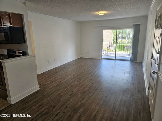 3737 LORETTO Road 907, Jacksonville, FL 32223
