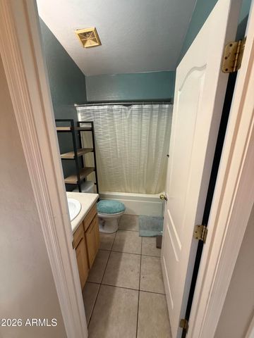 1015 E LINCOLNWOOD Circle, Casa Grande, AZ 85194