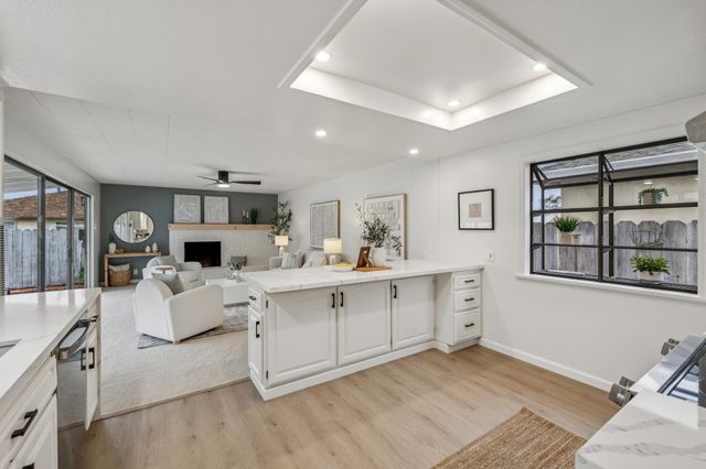 727 Moraga Dr, San Leandro, CA 94578