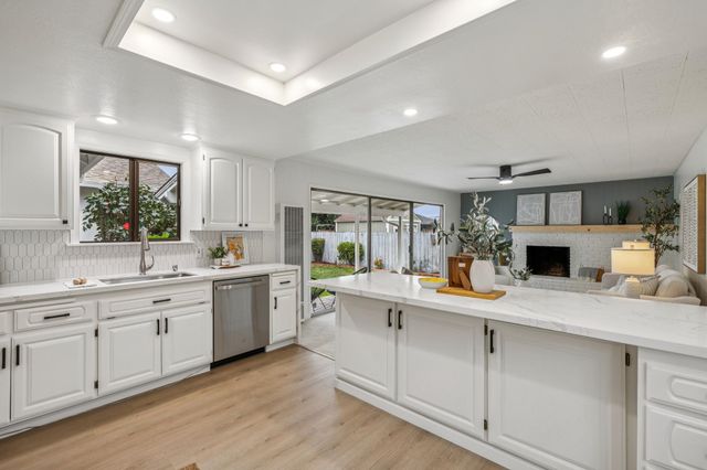 727 Moraga Dr, San Leandro, CA 94578