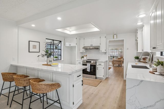 727 Moraga Dr, San Leandro, CA 94578