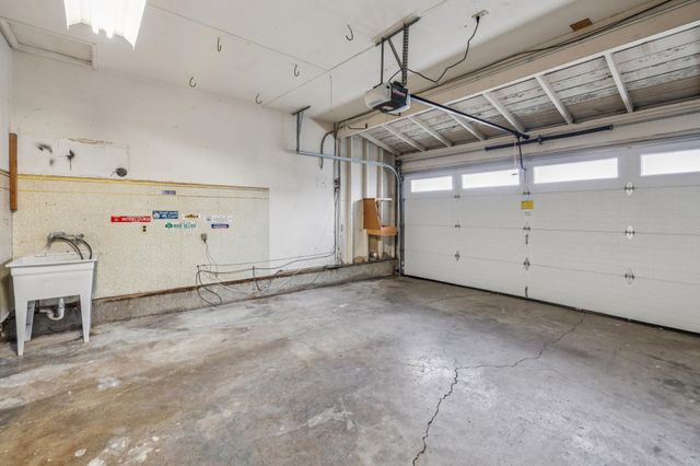 727 Moraga Dr, San Leandro, CA 94578