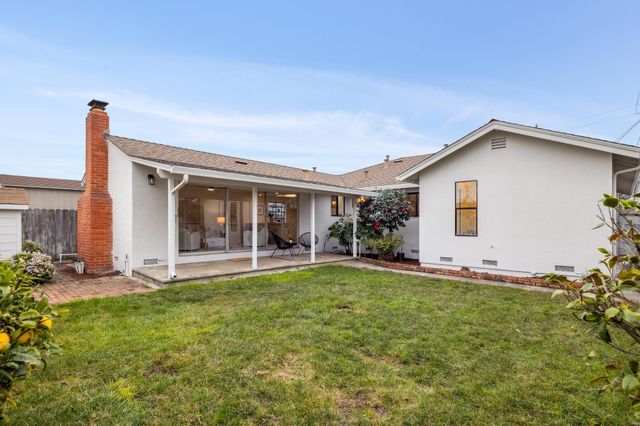 727 Moraga Dr, San Leandro, CA 94578