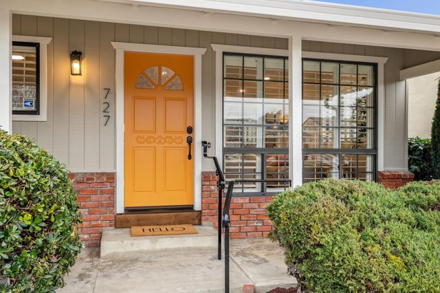 727 Moraga Dr, San Leandro, CA 94578