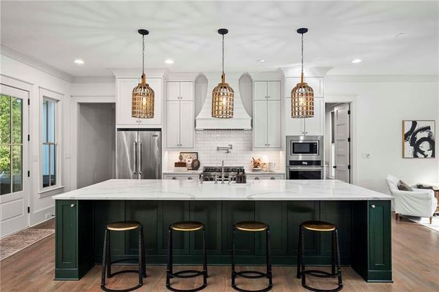 124 Long Shadows Drive, Alpharetta, GA 30004