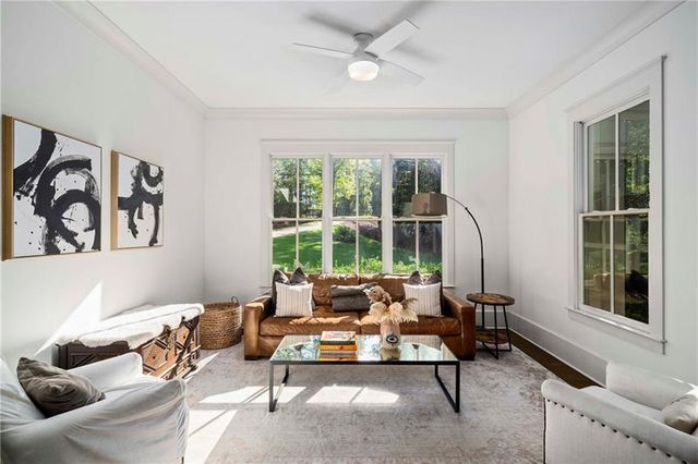 124 Long Shadows Drive, Alpharetta, GA 30004