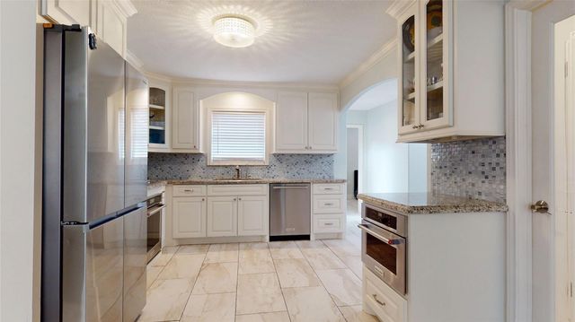 4607 Cetti Street, Houston, TX 77009