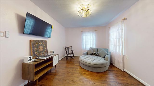 4607 Cetti Street, Houston, TX 77009