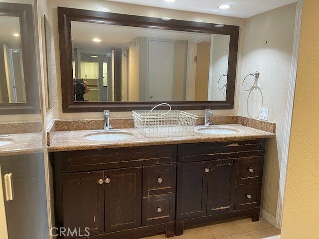 21650 21650 Burbank Blvd. 206, Woodland Hills, CA 91367