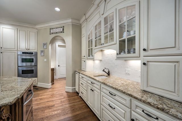 106 Deauville Drive, Little Rock, AR 72223