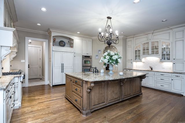 106 Deauville Drive, Little Rock, AR 72223