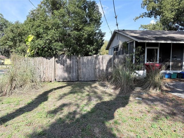 1602 E CALHOUN STREET, Plant City, FL 33563