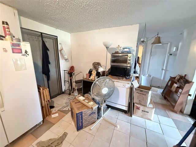 1602 E CALHOUN STREET, Plant City, FL 33563