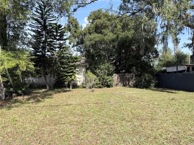 1602 E CALHOUN STREET, Plant City, FL 33563